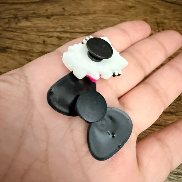 Hello Kitty Shoe Charms - Picture 4 of 4